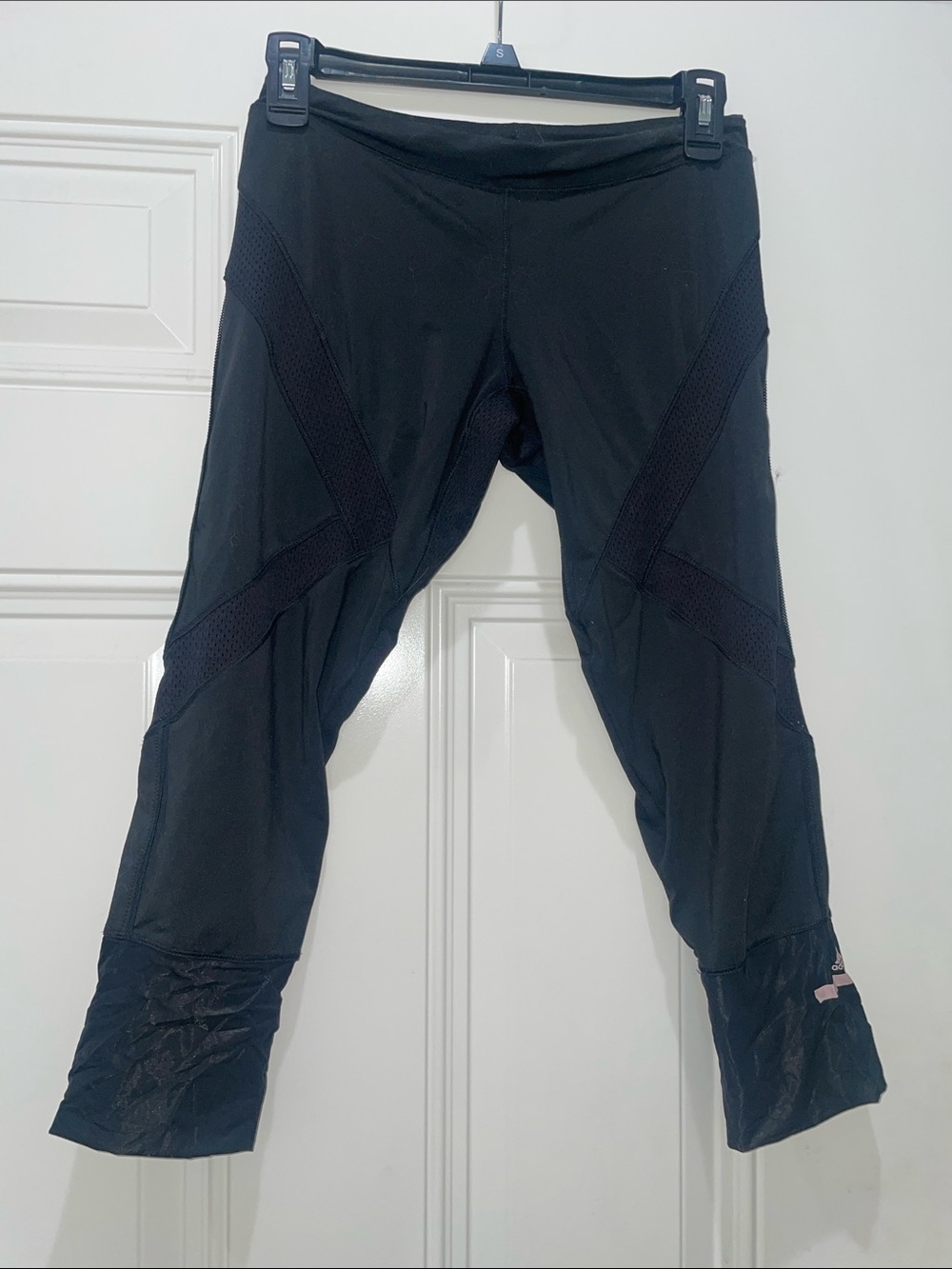 Adidas collab Stella McCartney Black Capri Leggings with Pink Logo Detail